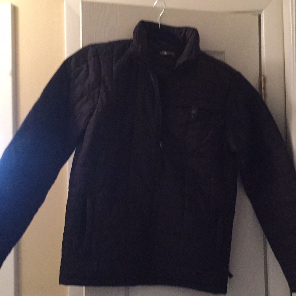 Boys light weight Northface jacket gently used .